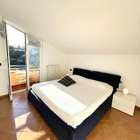 Attico Pietra Ligure 2 Free Parkings & Bike Apartment Exterior photo