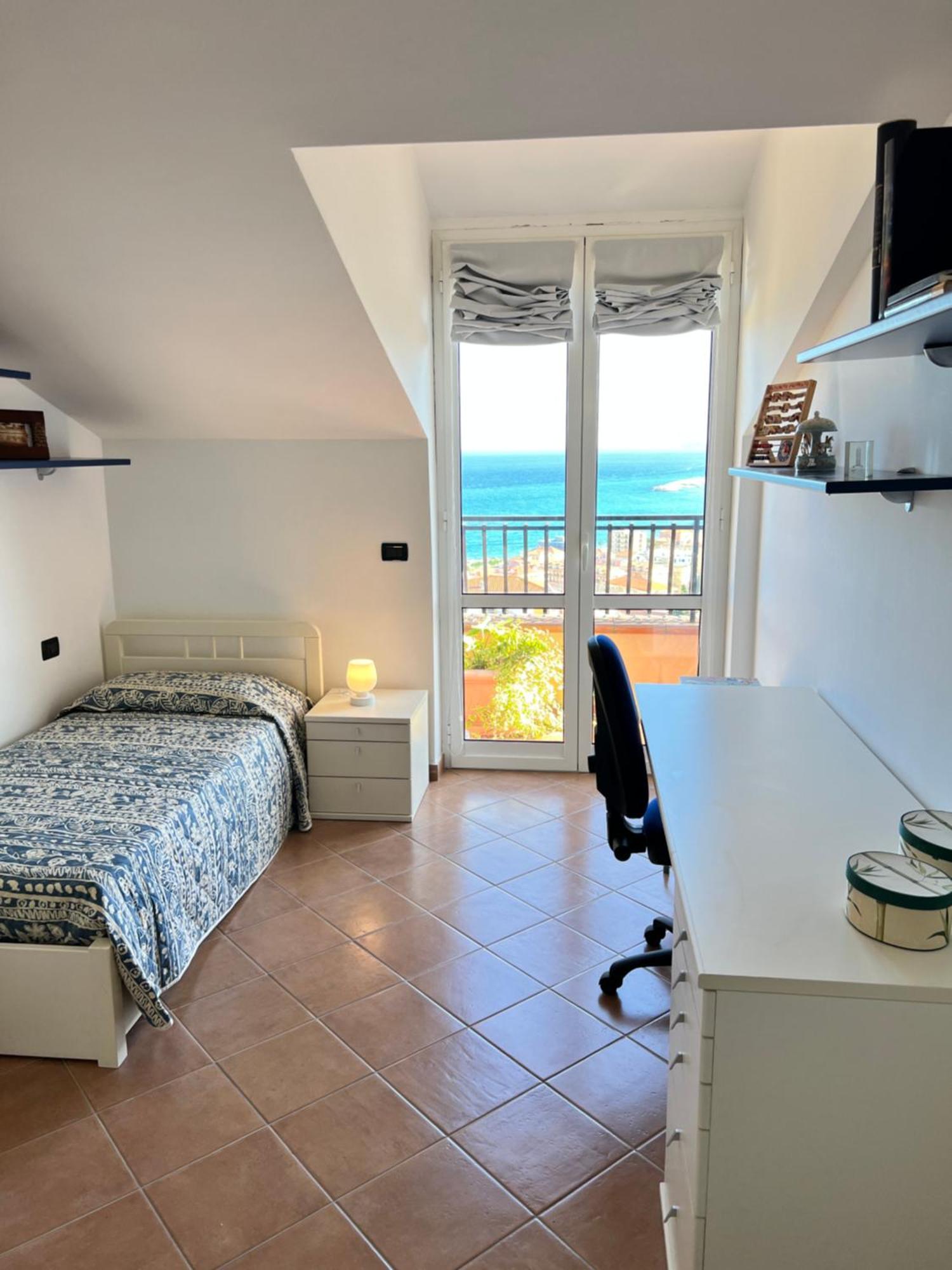 Attico 2 Free Parkings & Bike Apartment Pietra Ligure